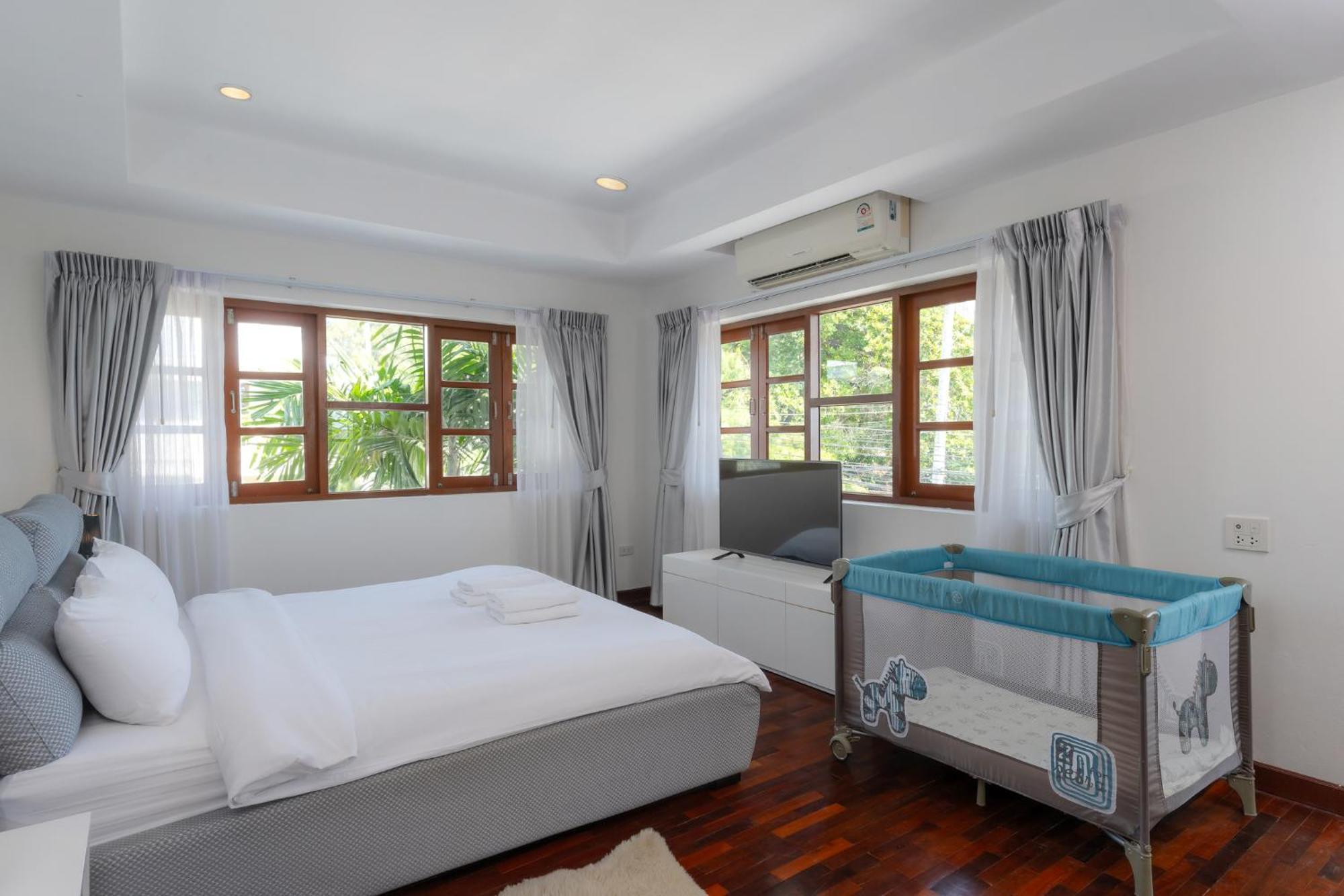 Stunning Villa With Pool And Tropical Garden Хуахін Екстер'єр фото